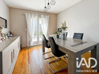 Detached house in Villeneuve-le-Roi (94290)