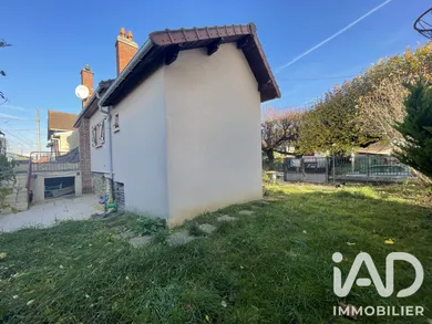 Detached house in Villeneuve-le-Roi (94290)