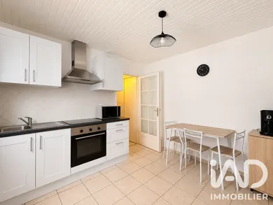 Maison de village à Hinx (40180)