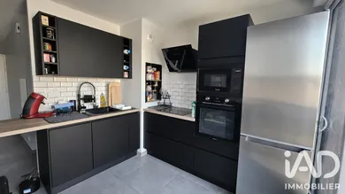 Apartment in Saint-Jacques-de-la-Lande (35136)