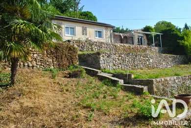 Maison traditionnelle à La Grande-Paroisse (77130)