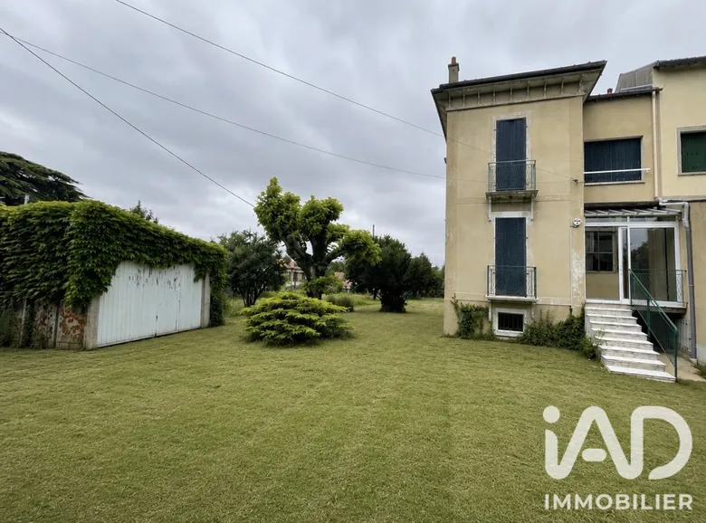 Maison 4 pièces 84 m² · à Villeneuve-la-Guyard · 84 m² · 170 000 €
