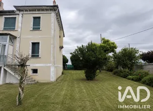 Maison à Villeneuve-la-Guyard (89340)