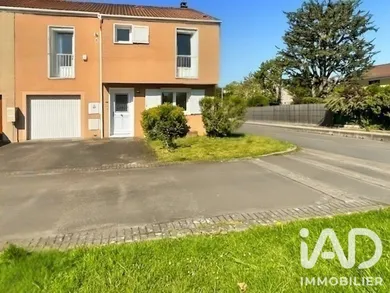 House in Combs-la-Ville (77380)