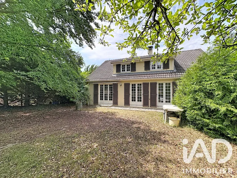 Maison 8 pièces 175 m² · à Vallan · 175 m² · 189 000 €