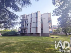 Apartment in Écouen (95440)