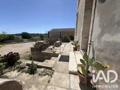 Mas à Saint-Gilles (30800)