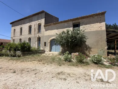 Mas à Saint-Gilles (30800)