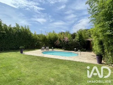 Maison de campagne à Villeneuve-lès-Avignon (30400)