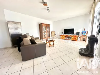 Apartment in Saint-Raphaël (83700)