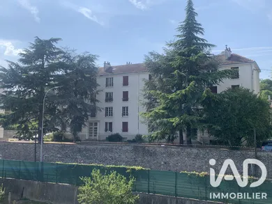 Apartment in Ablon-sur-Seine (94480)