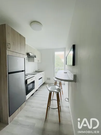 Apartment in Saint-Julien-les-Villas (10800)