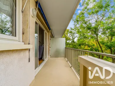 Apartment in Versailles (78000)