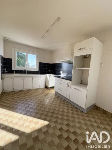 House in Les Billaux (33500)