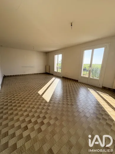 House in Les Billaux (33500)