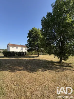 House in Les Billaux (33500)