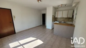 Appartement à Cheval-Blanc (84460)
