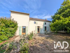 Maison de campagne à Verrières (86410)