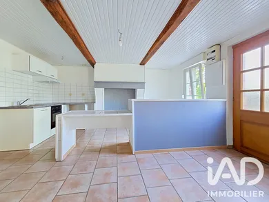 Village house in Sery (08270)