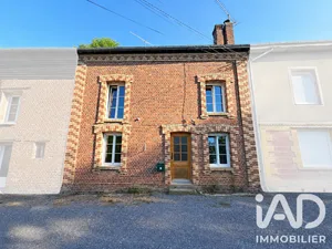 Village house in Sery (08270)
