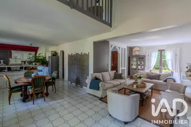 Maison à Arbonne-la-Forêt (77630)