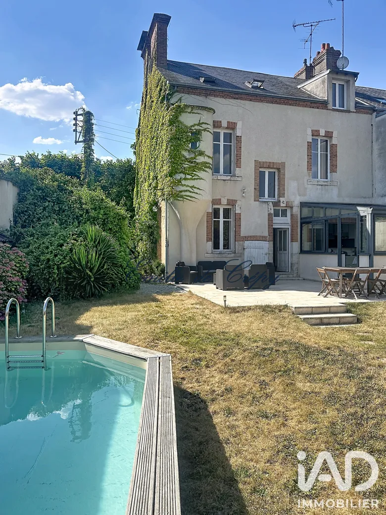 Maison 9 pièces 200 m² · à Orléans · 200 m² · 675 000 €