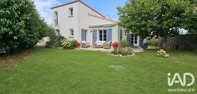 Maison traditionnelle à Saint-Fiacre-sur-Maine (44690)