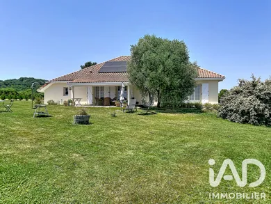 Maison de campagne à Saint-Jean-Poudge (64330)
