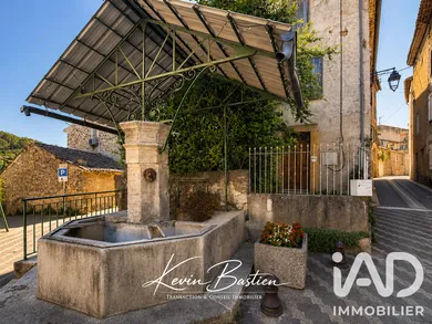Village house in Malemort-du-Comtat (84570)