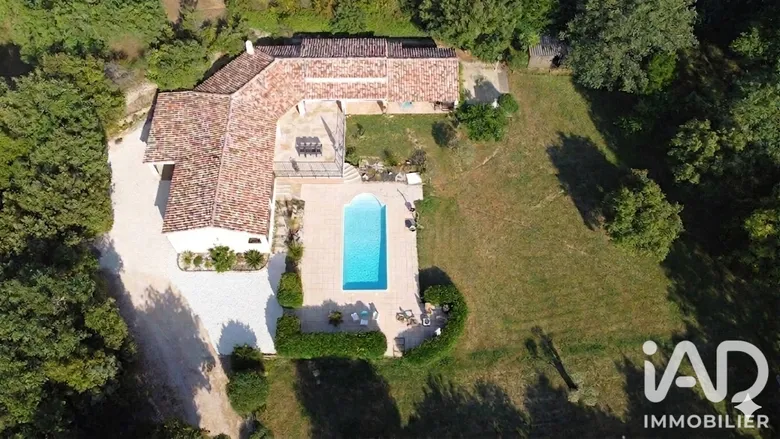Maison 5 pièces 192 m² · à Néoules · 192 m² · 649 000 €