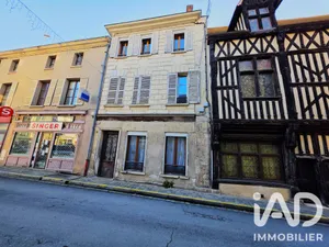 Building in Gallardon (28320)