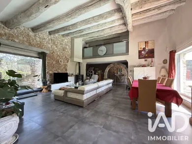 Maison à Aix-en-Provence (13540)