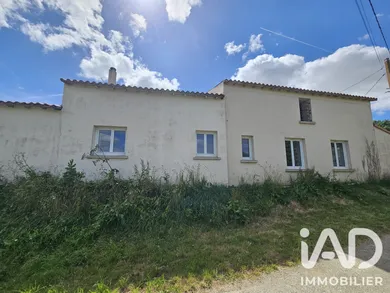 Maison à Les Lucs-sur-Boulogne (85170)