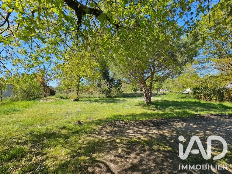 Terrain à bâtir à La Tremblade (17390) · 146 000 €