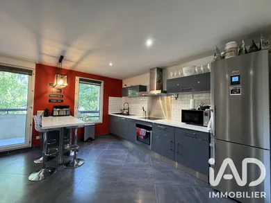 Apartment in Melun (77000)
