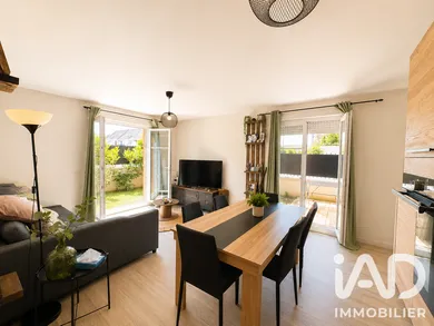 Apartment in Tigery (91250)
