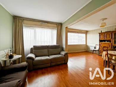 Appartement à Noisy-le-Grand (93160)