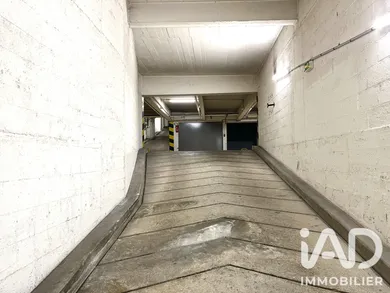 Garage à Paris (75007)