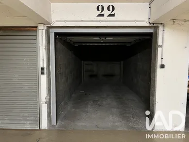 Garage à Paris (75007)