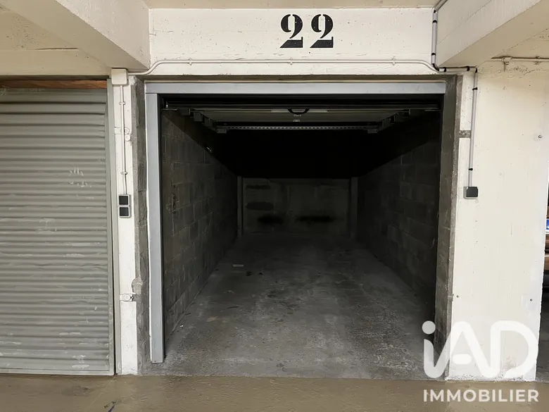 Parking 11 m² · à Paris · 11,4 m² · 105 000 €