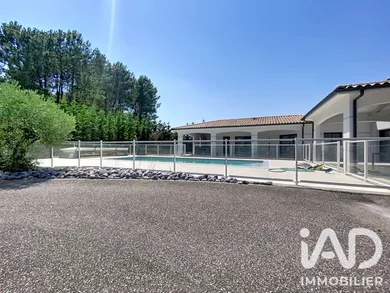 Architectural house in Langon (33210)