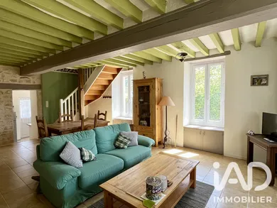 Maison de village à Merry-sur-Yonne (89660)