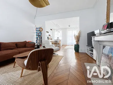 Apartment in Paris (75009)