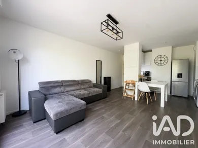 Appartement à Sainte-Geneviève-des-Bois (91700)