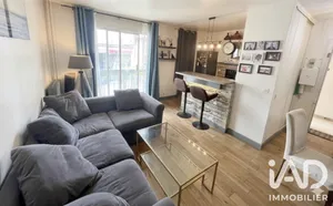 Apartment in Courbevoie (92400)