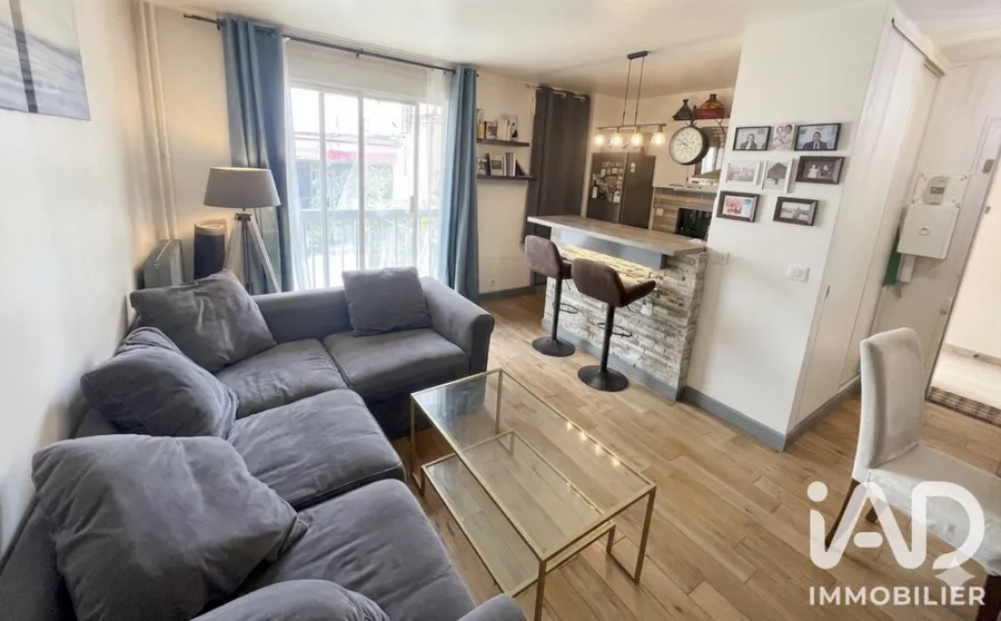 Appartement à Courbevoie (92400) photo 2