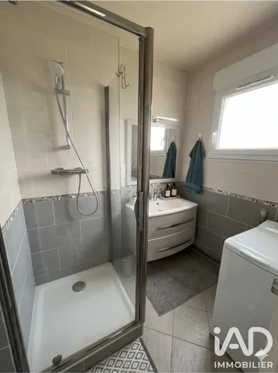 Apartment in Courbevoie (92400)