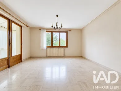 House in Chartres (28000)