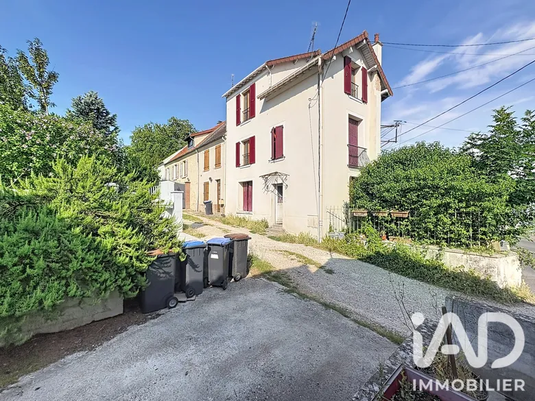 Maison 4 pièces 115 m² · à Nanteuil-lès-Meaux · 115 m² · 215 000 €