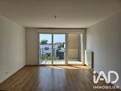 Apartment in Couëron (44220)